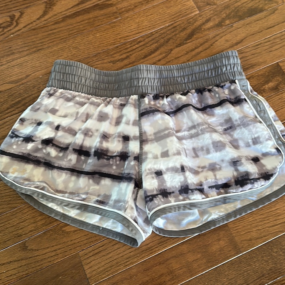 UA Shorts. m